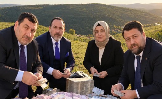 AK Parti'nin İzmir videosuna Saadet Partisi'nden fon göndermeli yanıt