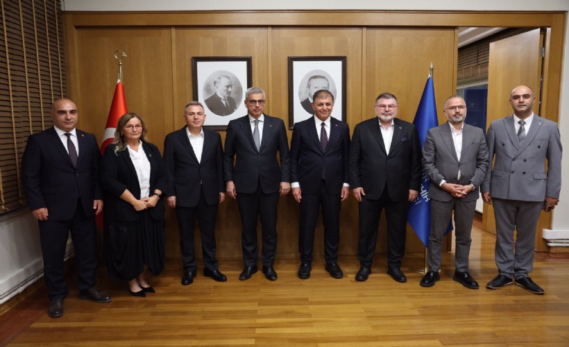 AK Parti'ye geçen Tugay'a ilk bakan ziyareti!