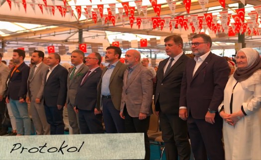 AK Partili Narlı'dan manidar Tugay paylaşımı: İzmir'imiz artık yeni bir besmeleyle yeni bir başlangıca 'merhaba' diyor