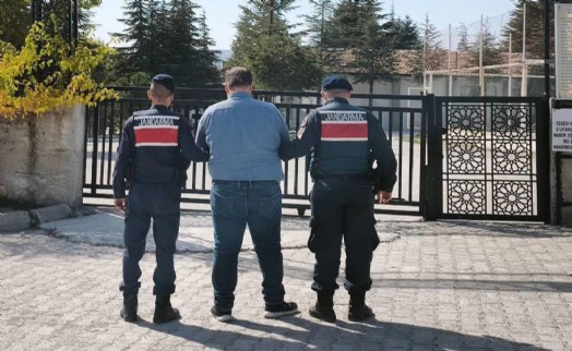 Afyonkarahisar'da jandarma operasyonları: 50 aranan kişi yakalandı