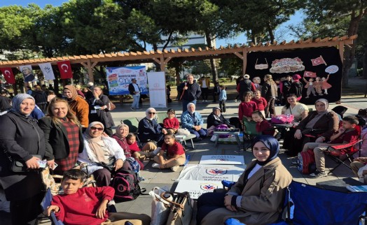 Aileler ve çocuklar oyun şenliğinde buluştu