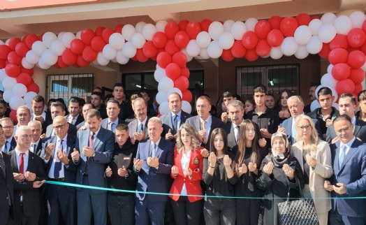 AK Parti'li Kırkpınar, Bayburtlu Hasan Şentürk MTAL açılışına katıldı