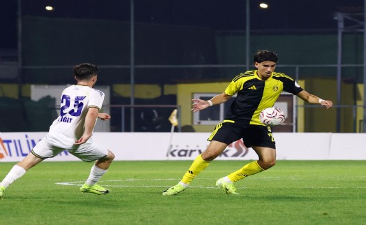 Aliağa FK, derbide ağırladığı Menemen FK'yı yendi