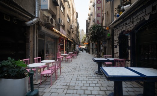 Alsancak'ın kalbinde altyapının ardından sıra üstyapıda
