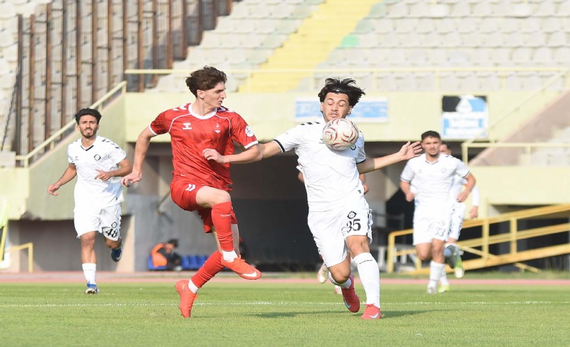 Altay'dan evinde kritik 2 puan kaybı!