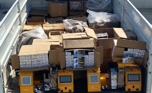 Aydın'da 138 bin 800 makaron ele geçirildi; 3 gözaltı