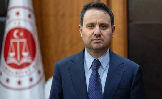 Bakan Gürlek'e fon soruşturması soruları: Yurt dışındaki varlıklar için ne yapıldı?