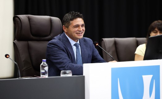 Başkan Acar’dan AK Parti’ye geçen Tugay’a: 'Umarım İzmir’imize yarar'
