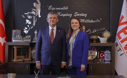 Başkan Mutlu'dan Özgür Özel'e ziyaret! Gündem 'Konak'