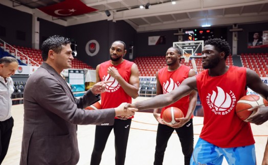 Başkan Serkan Acar’dan Aliağa Petkim Spor’a moral ziyareti