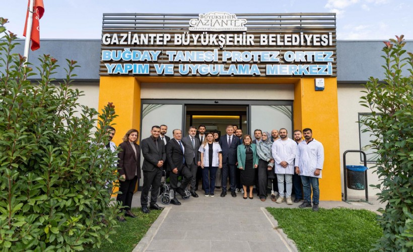 Cemil Tugay, Gaziantep’te sosyal belediyecilik projelerini inceledi