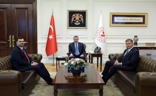 Başkan Tugay'dan İzmir için Ankara'da üst düzey temaslar