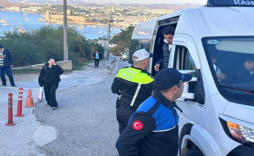Bodrum'da okul servis araçlarına denetim yapıldı