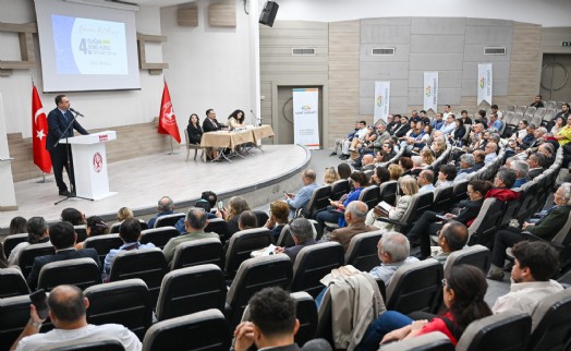 Bornova Kent Konseyi'nde Doğan Baran Mengüş yeniden başkan