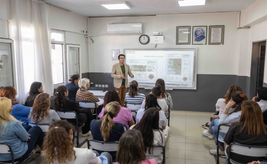 Bornova'da geleceğin eğitim neferlerine 'Temel Afet Bilinci Eğitimi'