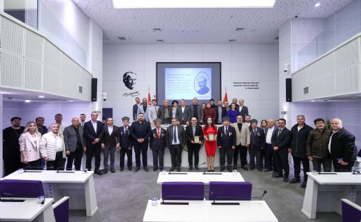 Buca'da 'Egemenlik Kayıtsız Şartsız Milletindir' paneli
