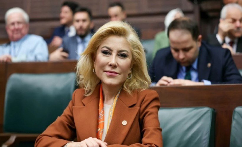 Bursalı Aksoy'dan Özgür Özel'e sert çıkış: 'Bozuk saat bile günde iki kez doğruyu gösterirken...'