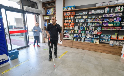 Büyükşehir'den gönül gözüyle görenlere eğitim ve beyaz baston