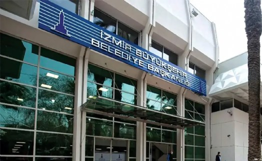 Büyükşehir'de istifalar sürüyor... İZULAŞ'taki görevini bıraktı