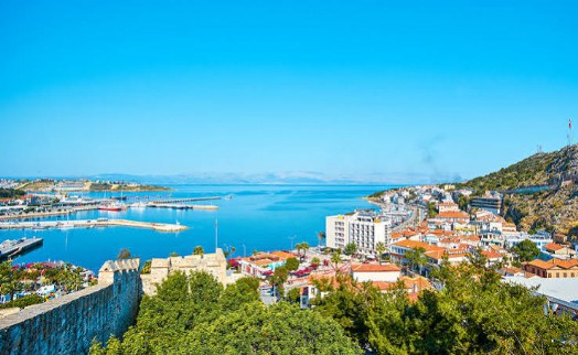 Çeşme Belediyesi'nden 18 odalı otel için 5 yıllık kiralama ihalesi!