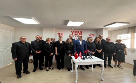 Çiğli Meclisi'nde su fırlatma krizi sonrası YENİ Parti Açıklaması: 'O su onun kirini temizleyemez!'