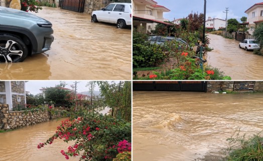 Datça'da sağanak nedeniyle yollar göle döndü