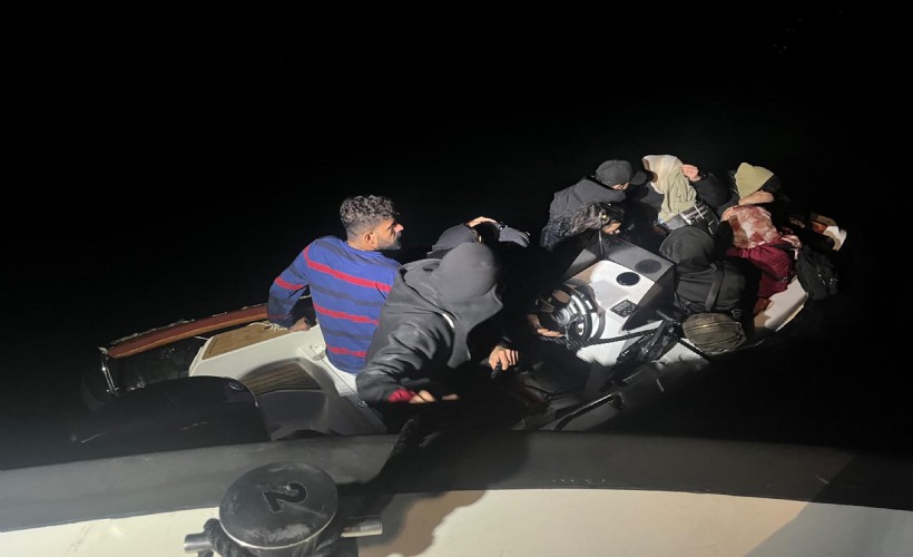 Didim açıklarında 10 kaçak göçmen yakalandı