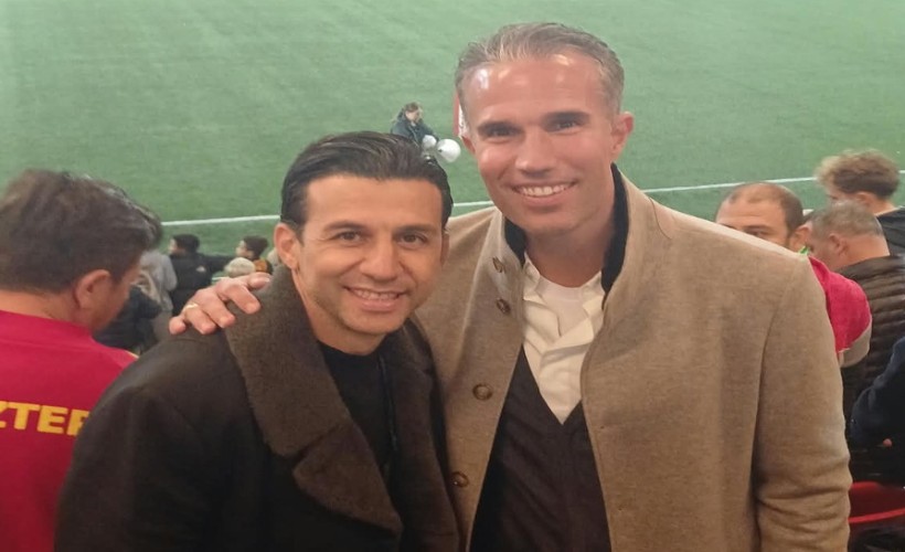 Dünyaca ünlü eski futbolcu Robin van Persie, Göztepe U19 maçına geldi