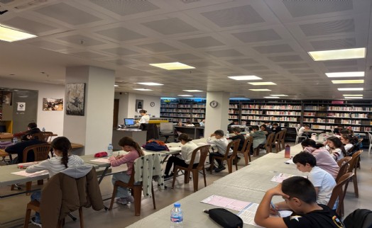 Efes Selçuk Belediyesi'nden öğrencilere sınav hazırlığında destek
