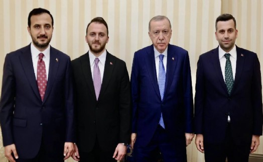 Erdoğan, Üsküdar ve Ataşehir Belediye Başkanvekilleri ile görüştü