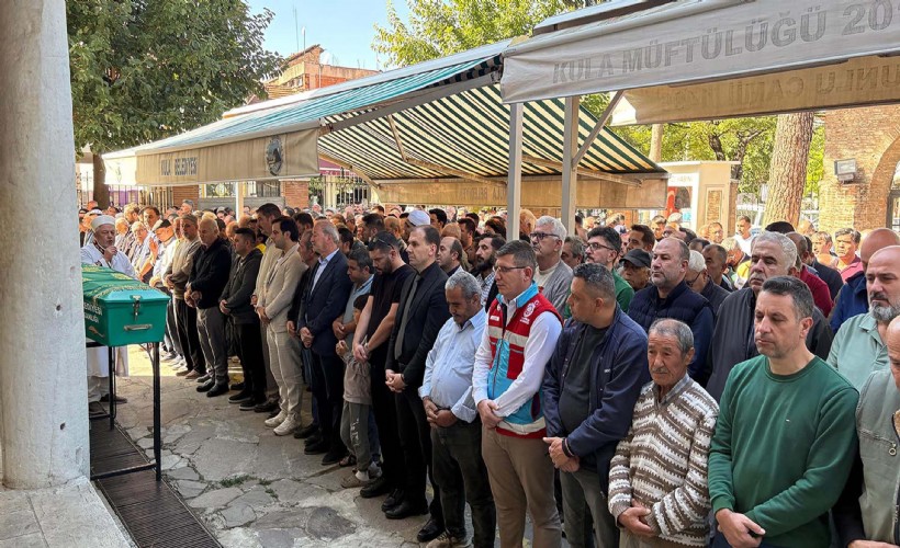 Evinin yanışını izlerken fenalaşıp ölen kişi son yolculuğuna uğurlandı