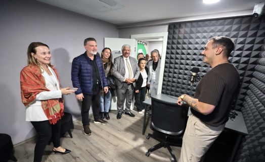 Ferdi Zeyrek Gençlik Merkezi'ne muhtarlardan tam not