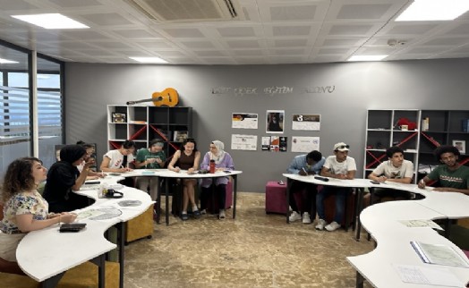 Genç İzmir'de yeni dönem başlıyor