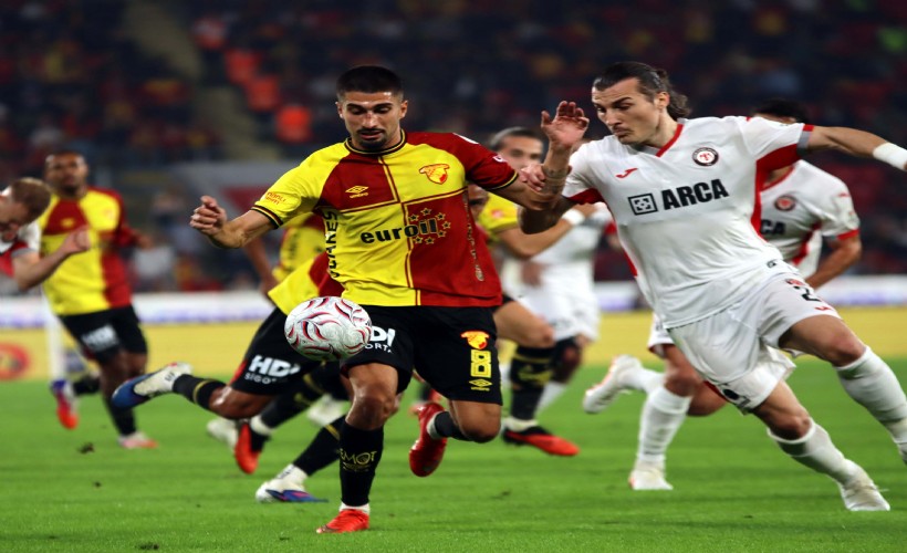 Göz-Göz'e 45 dakika yetti! Çorum FK'yı 2 golle mağlup ettiler