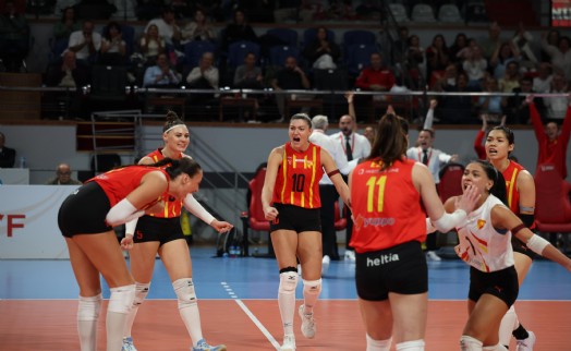 Göztepe'nin Sultanları evinde set vermeden kazandı: Manisa BBSK'yı 3-0 geçti