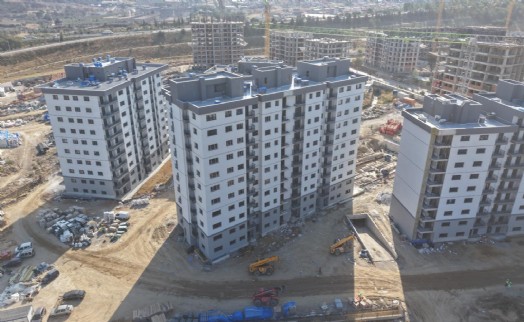 Uzundere'de dönüşüm takvimi açıklandı: İlk bloklar yıl sonunda tamamlanacak
