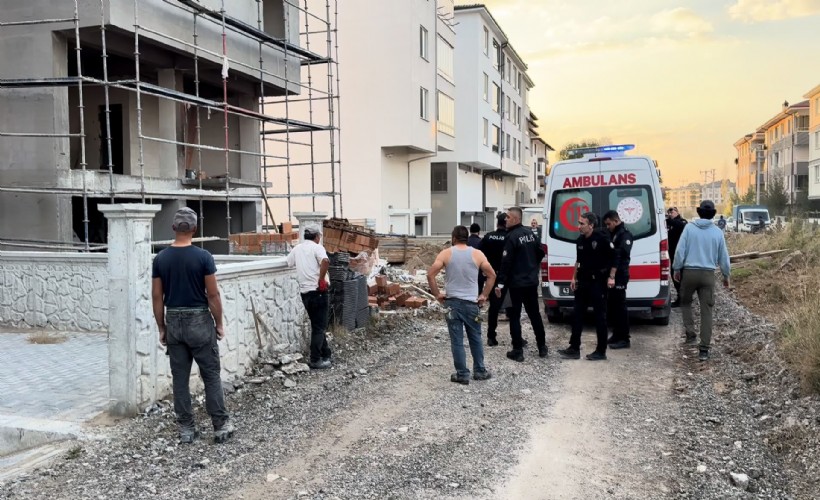 İnşaatın çatısından düşüp ağır yaralanan usta kurtarılamadı!