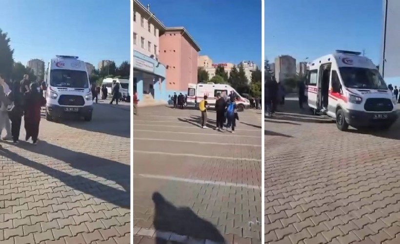 İstanbul'da imam hatip ortaokulunda bir öğrenci 8 öğrenciyi bıçakladı! RTÜK'ten jet hızıyla yayın yasağı geldi, velilerden tepki yağdı: 'Hani okullara polis konuluyordu?'
