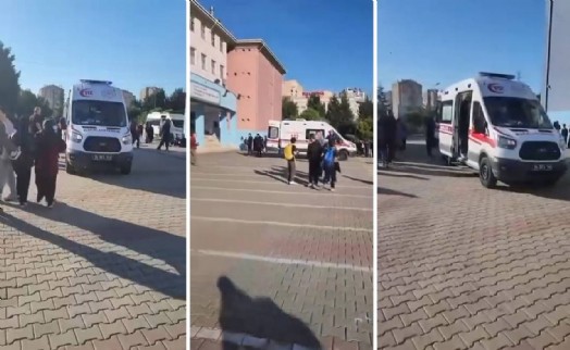 İstanbul'da imam hatip ortaokulunda bir öğrenci 8 öğrenciyi bıçakladı! RTÜK'ten jet hızıyla yayın yasağı geldi, velilerden tepki yağdı: 'Hani okullara polis konuluyordu?'