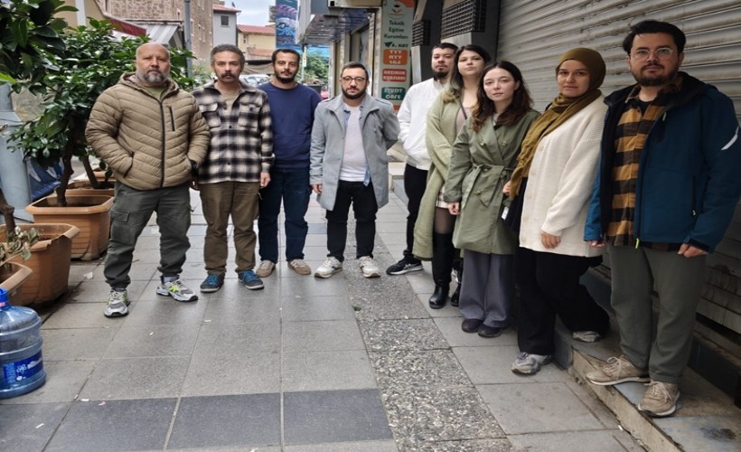 İzmir'de 12 gazeteci işten çıkarıldı: Manşetiz çalışanlarından 'Kod 48' tepkisi!