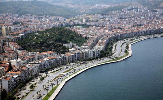 İzmir'de konut satışlarındaki düşüş sürüyor