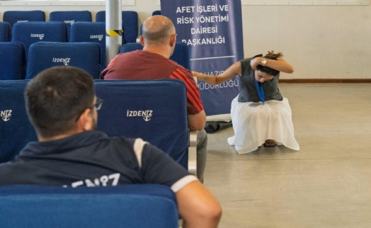 İzmir, depreme bilimsel verilerle hazırlanıyor