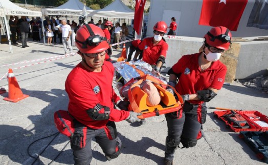 Karşıyaka Afet Gönüllüleri'nde 4. dönem kayıtları başladı