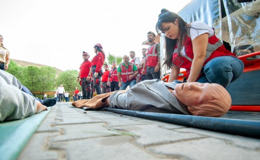 Karşıyaka Belediyesi personeline deprem tahliye tatbikatı