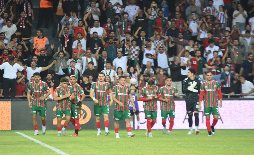 Karşıyaka attığı kadar gol yedi!