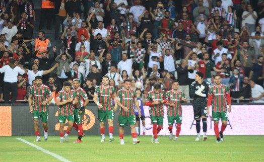 Karşıyaka attığı kadar gol yedi!