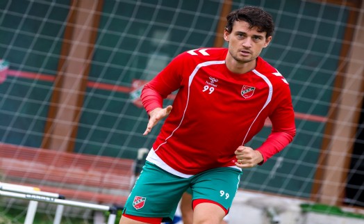 Karşıyaka'da golcülere hasret: Biri suskun, diğeri sakat!