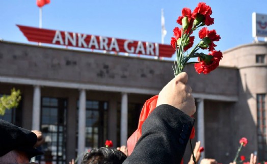 Katliamın 11. yılı: 10 Ekim'de hayatını kaybedenler Ankara'da anıldı