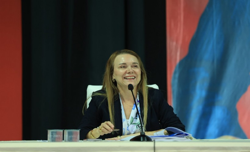Konak Belediye Meclisi'nde 2027 bütçesi onaylandı: 'Bu bütçeyle mucize gerçekleştiriyoruz'