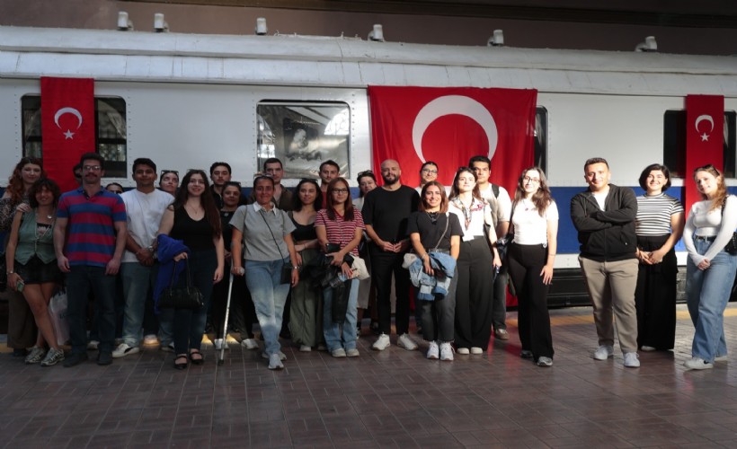 Konaklı gençler Yerel Tarih Gezisiyle Alsancak’ı keşfe çıktı